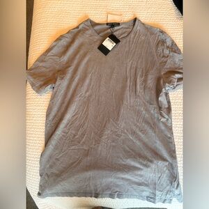 Robert Barakett Men's Short Sleeve Crew Tee in Gray